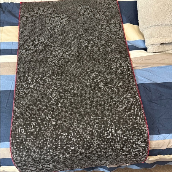 Red Elmo Character Rug - Picture 2 of 2